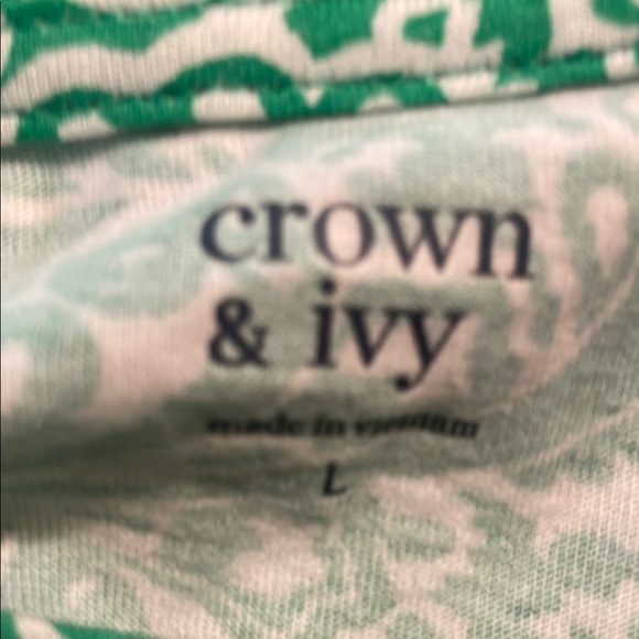 Crown & Ivy Green Paisley Women's Top - Picture 5 of 6